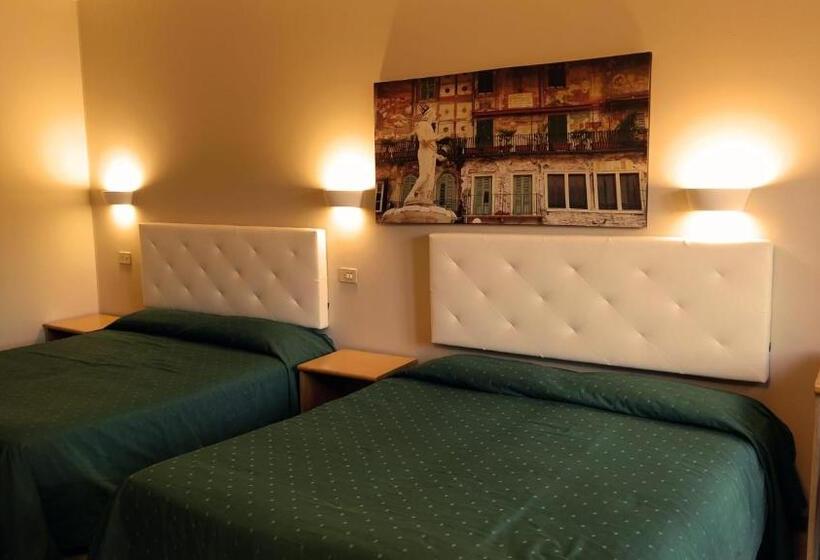 Номер Стандарт Трехместный, Andreoli & Miglioranzi