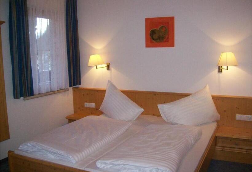 דירת שני חדרים, Restaurant   Sonnblick