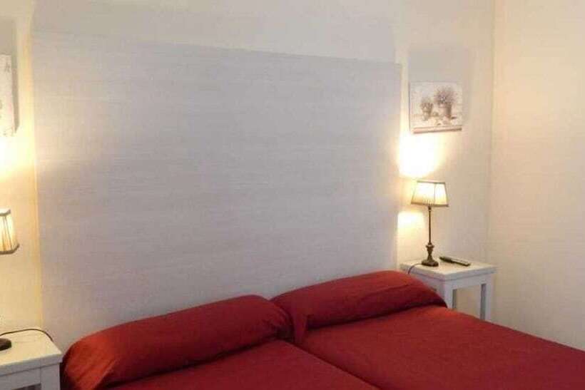 Quarto standard, Hospederia Marques