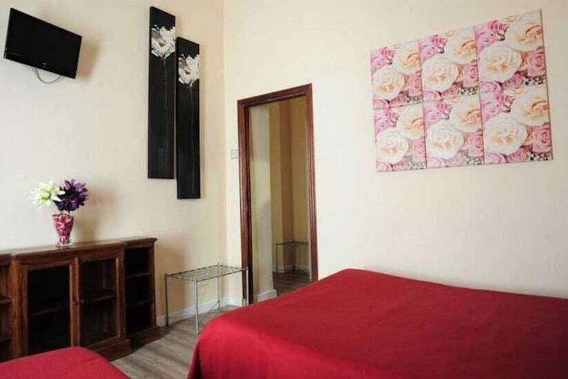 Quarto Triplo Standart, Hospederia Marques