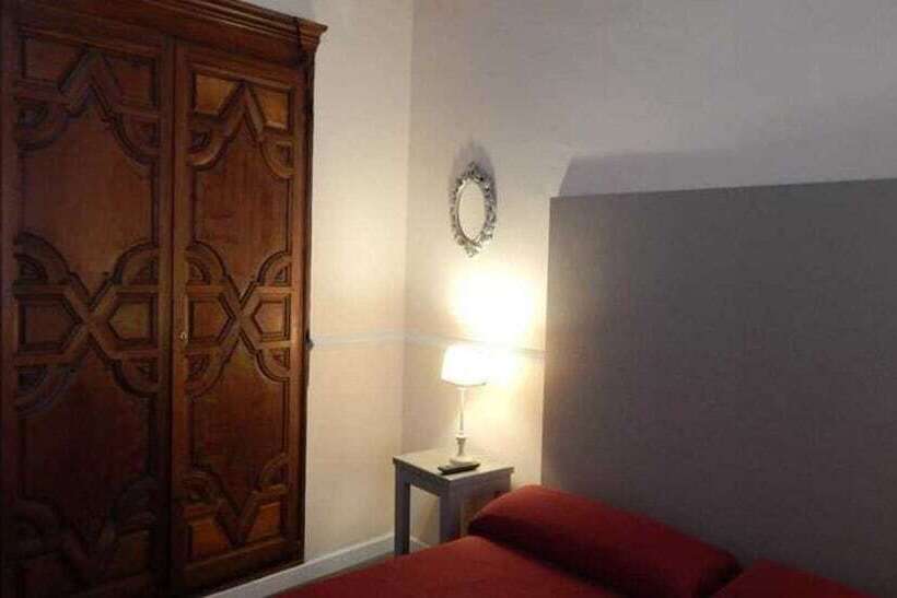 Quarto Triplo Standard Casa de Banho Partilhada, Hospederia Marques