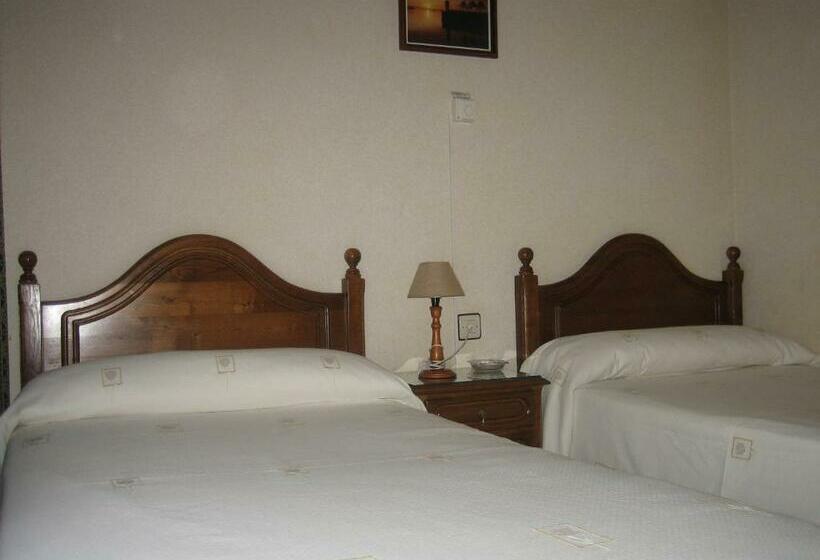 غرفة قياسية, Hostal Restaurante La Trucha