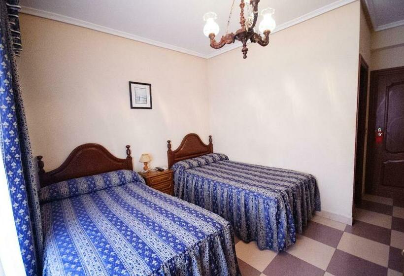 Номер Стандарт, Hostal Restaurante La Trucha