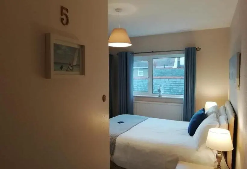 Economy-huone, Seren Villa