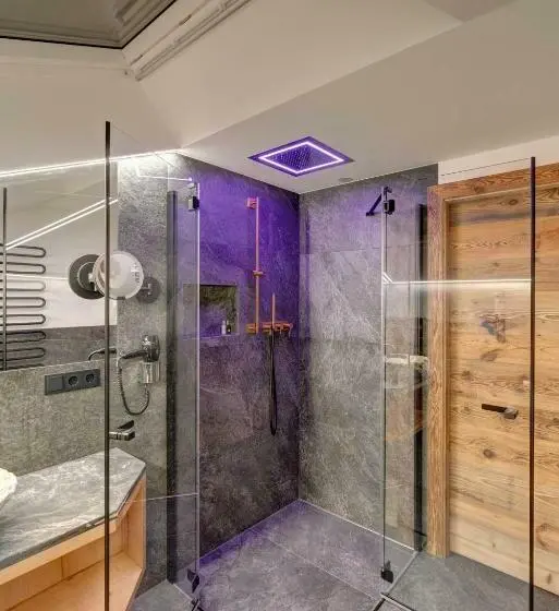 Perhesviitti, Residence Gasser