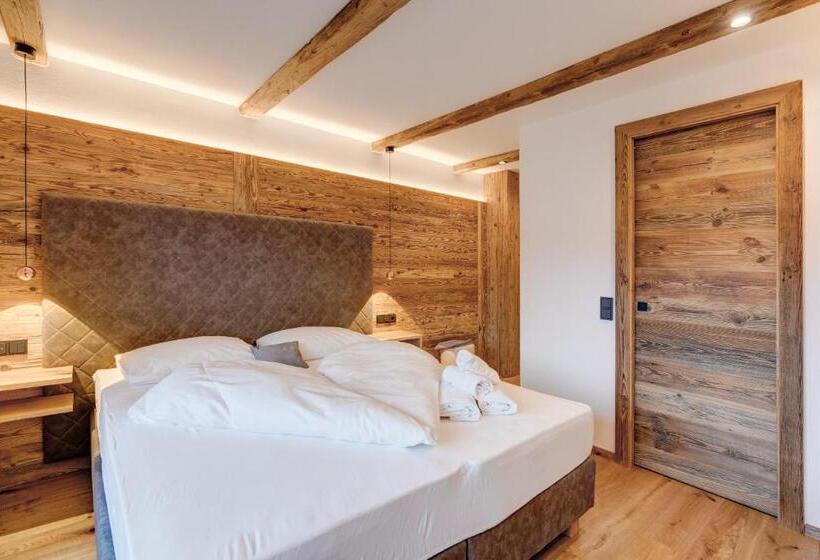 Номер Стандарт с Балконом, Residence Gasser