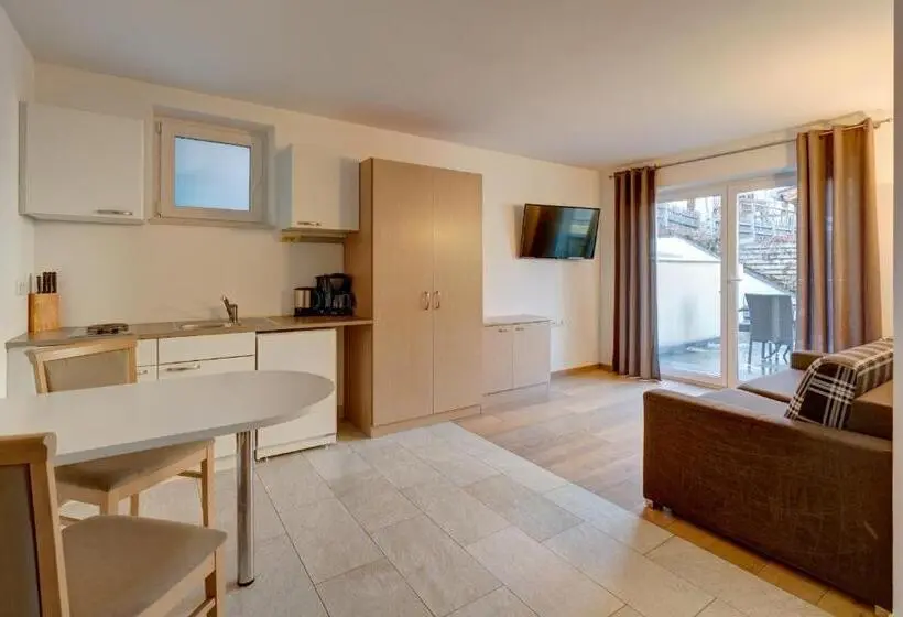 Huoneisto 1 Makuuhuone, Residence Gasser