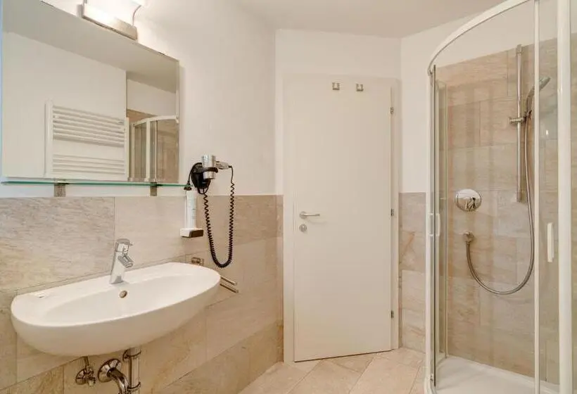 Huoneisto 1 Makuuhuone, Residence Gasser