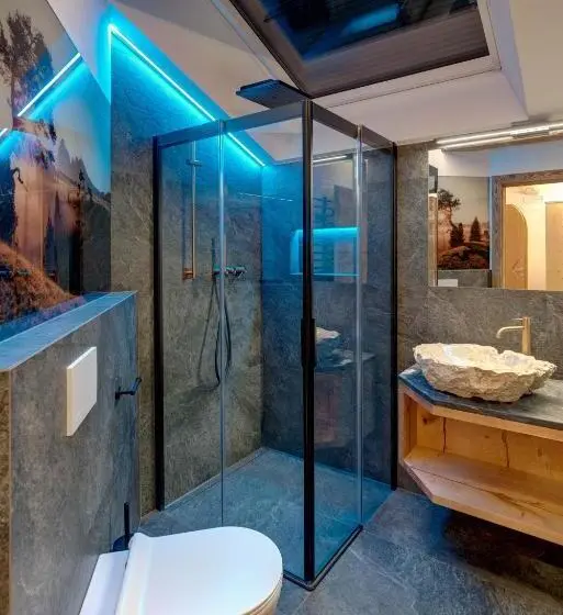 Juniorsviitti Vuoristonäkymä, Residence Gasser