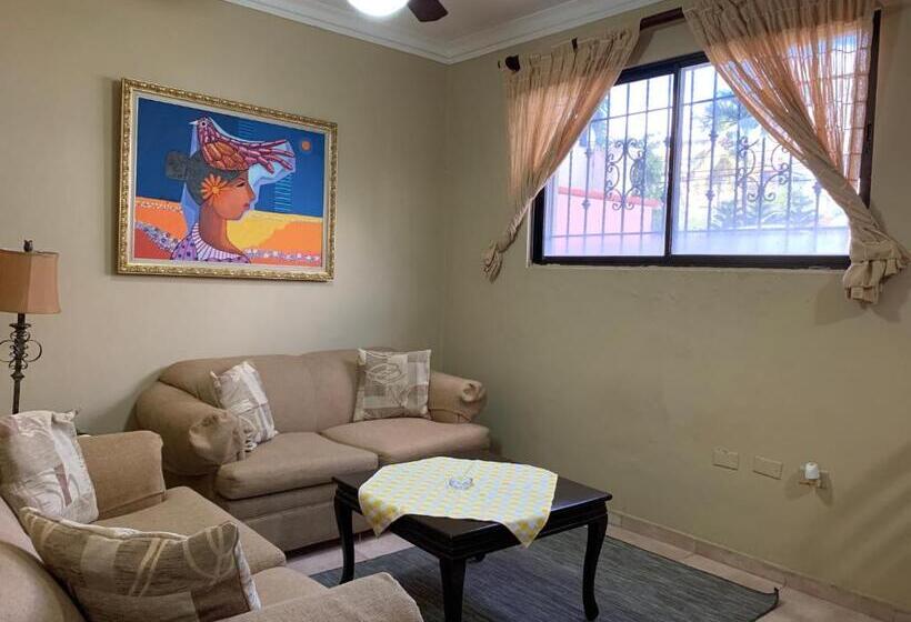 آپارتمان 1 خوابه, Apartahotel Alvear