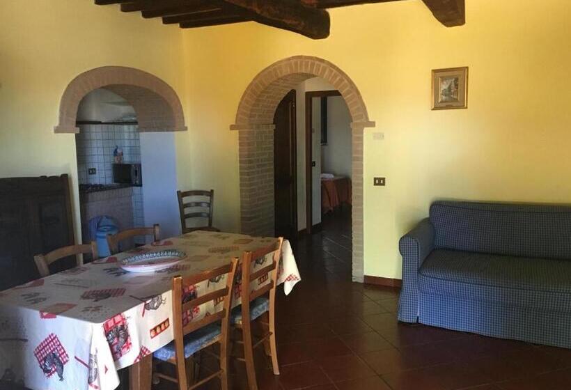 شقة غرفتين نوم مطلة على الحديقة, Agriturismo La Fontanella & Glamping