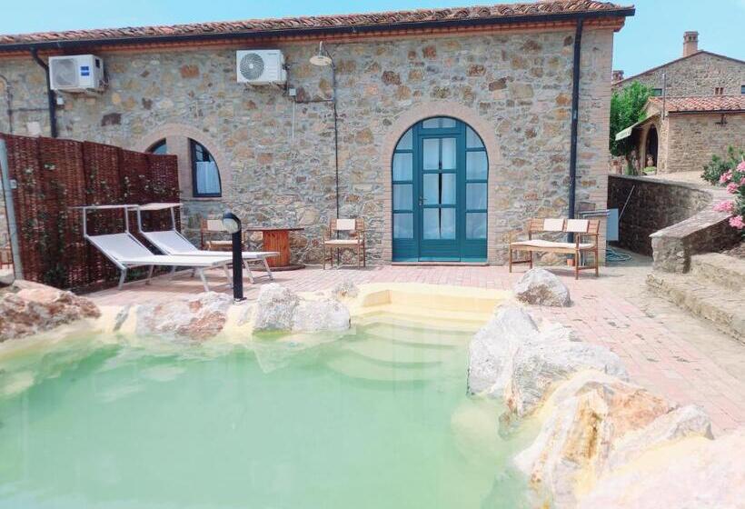 جناح مزود بحمام سباحة, Agriturismo La Fontanella & Glamping