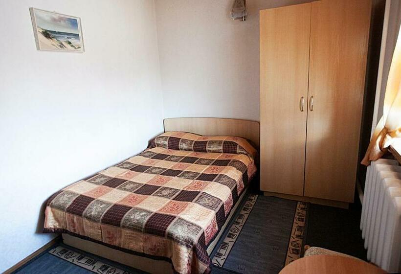 اتاق استاندارد, Fortūna Guest House