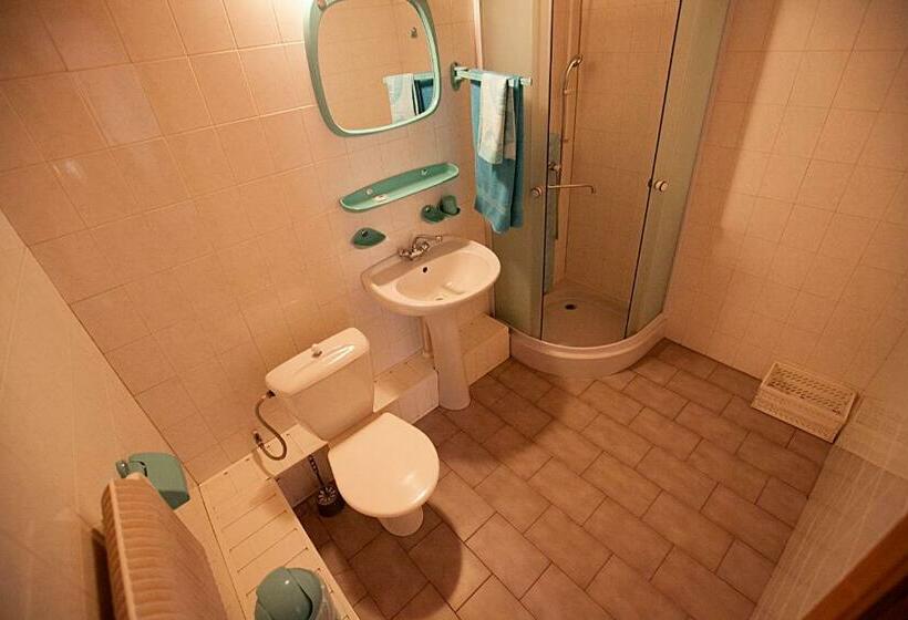 اتاق استاندارد, Fortūna Guest House