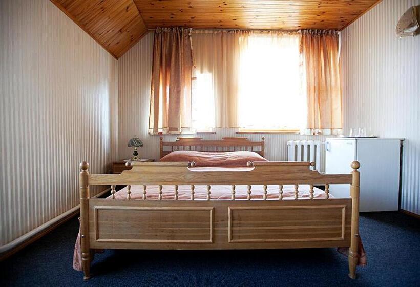 اتاق راحتی, Fortūna Guest House