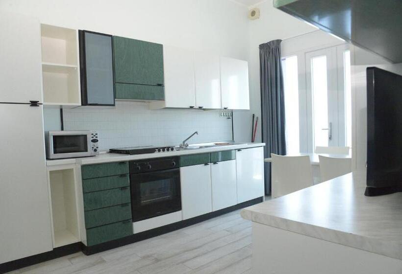 Апартаменты 1 Спальня Вид на Море, Residence Hotel Amalfi