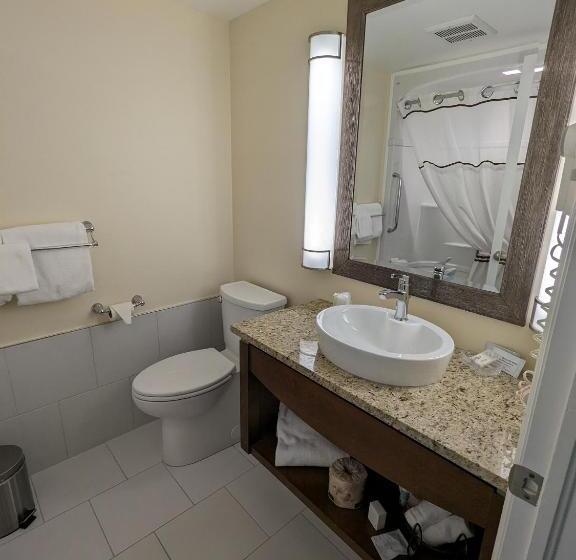 스탠다드 룸 더블 침대 2개, Inn At The Harbour