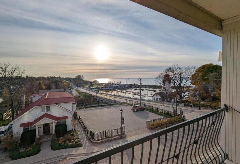 스탠다드 룸 킹사이즈 침대, Inn At The Harbour