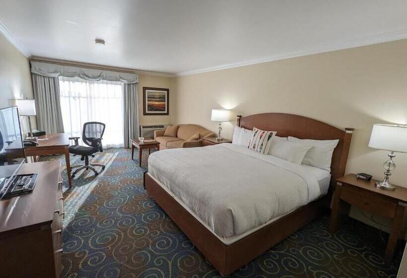 스탠다드 룸 킹사이즈 침대, Inn At The Harbour