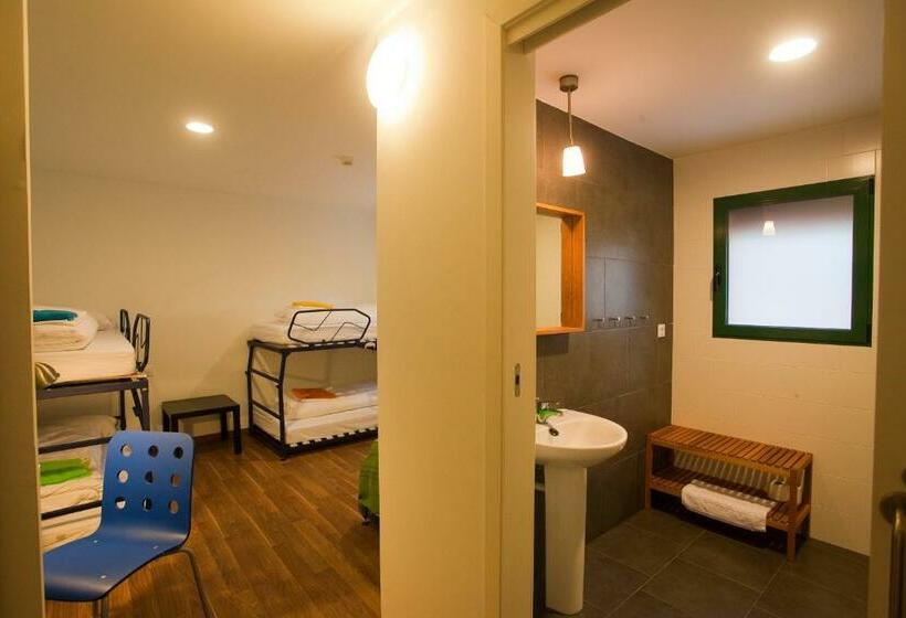 غرفة عائلية, Antiga Estació De Benifallet