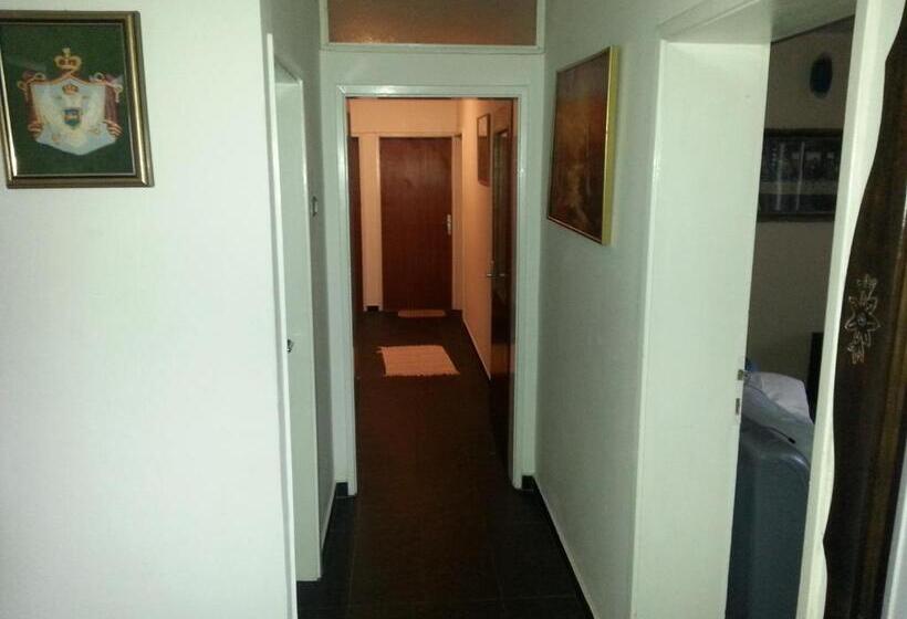 آپارتمان 4 خوابه, Apartments Stevo Nikočević