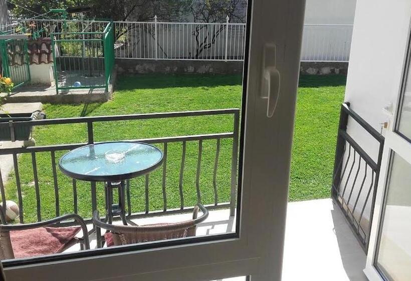 اتاق استاندارد با بالکن, Apartments Stevo Nikočević
