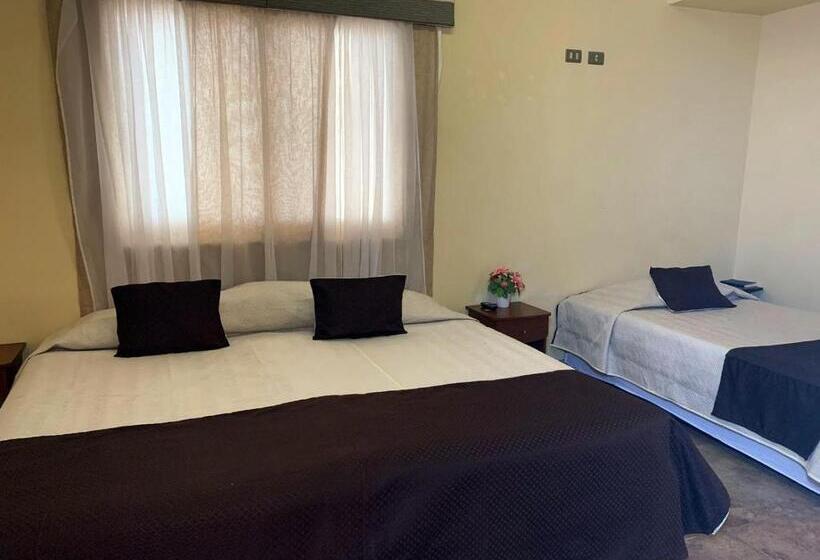 3 Bett Superior Zimmer, Juku Hostal