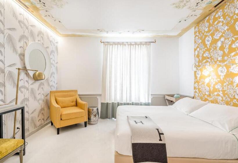 חדר סופריור צדדי נוף לים, La Torretta Lodge