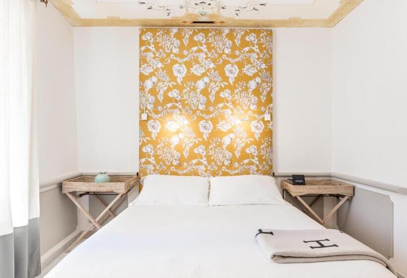 חדר סופריור צדדי נוף לים, La Torretta Lodge