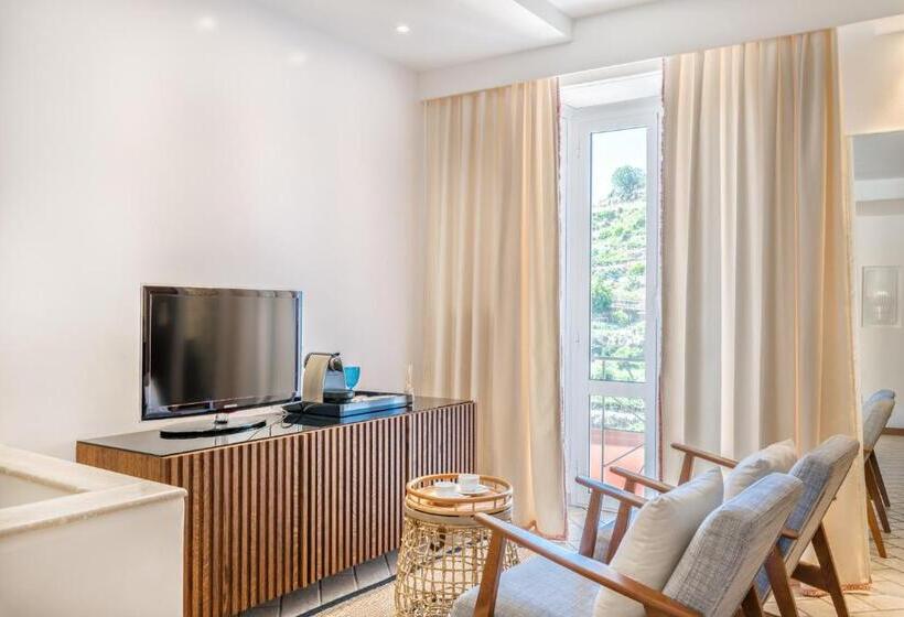 סוויטת ג'וניור נוף לים, La Torretta Lodge