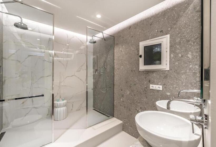 סוויטה נוף לים, La Torretta Lodge