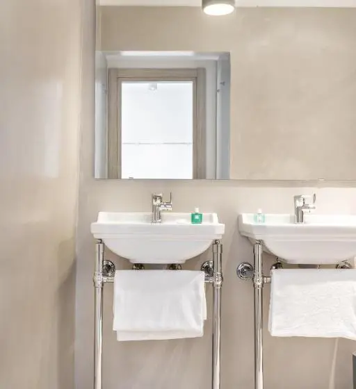 エクゼクティブスイート, La Torretta Lodge