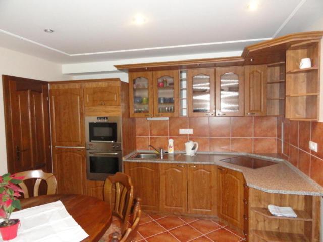 Апартаменты 2 Спальни, Penzion Eka