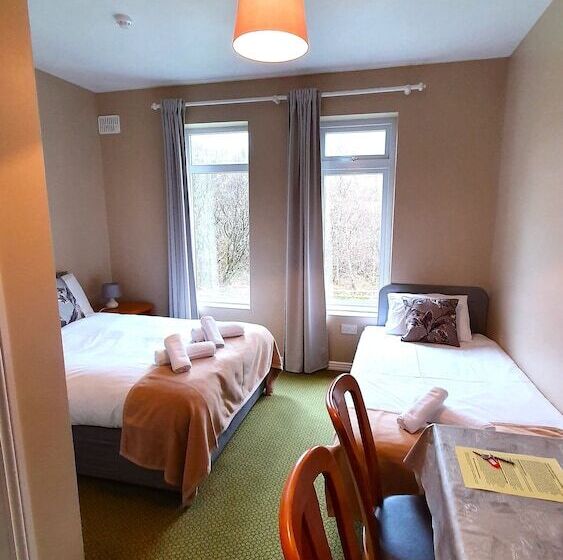 Семейный Номер, Portfinn Lodge