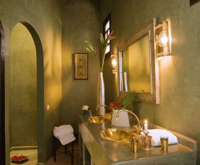 اتاق استاندارد, Riad Capaldi