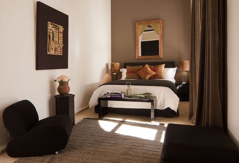 اتاق استاندارد, Riad Capaldi