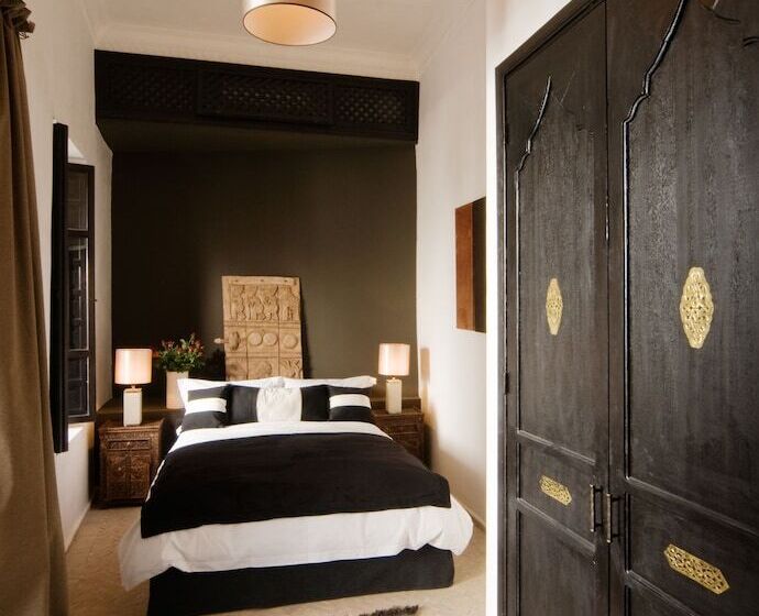 اتاق استاندارد, Riad Capaldi