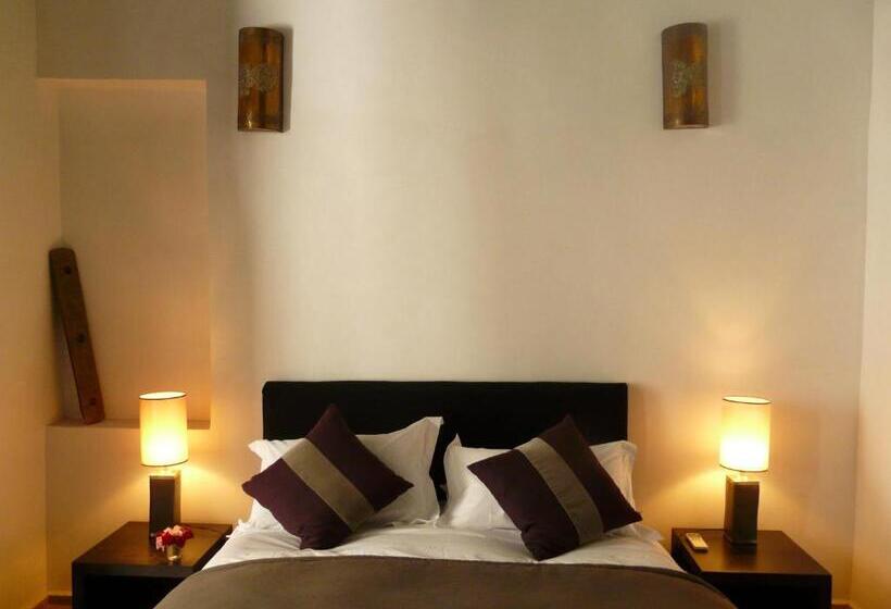 اتاق استاندارد, Riad Capaldi