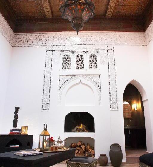 سوییت, Riad Capaldi