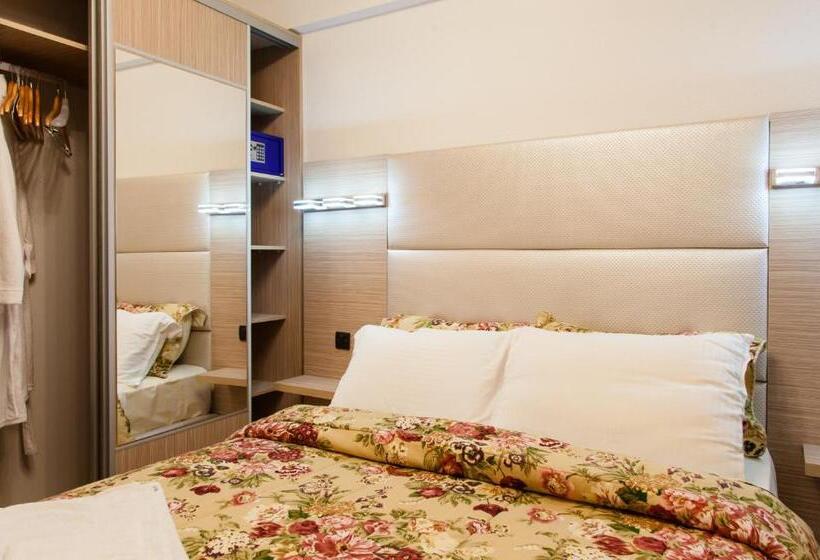 آپارتمان 2 خوابه با چشمانداز دریا, Senator