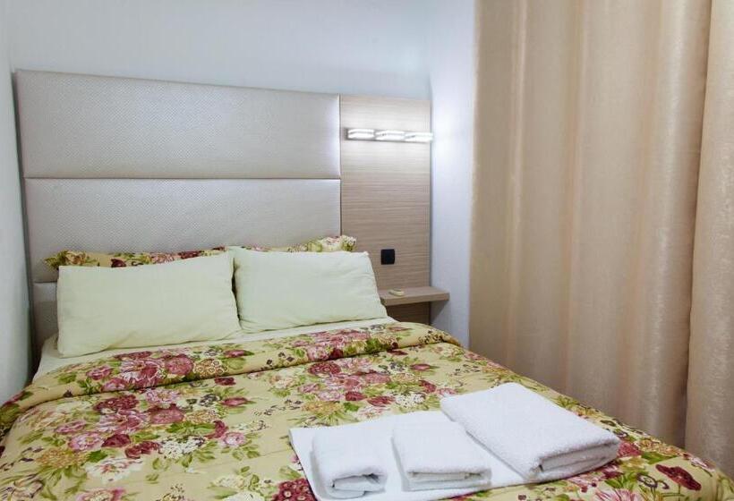 آپارتمان 2 خوابه با چشمانداز دریا, Senator