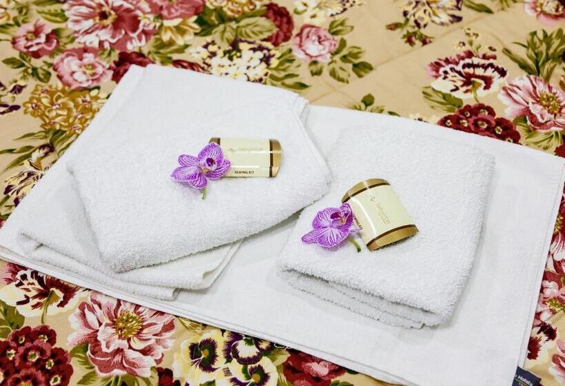 آپارتمان 2 خوابه با چشمانداز دریا, Senator