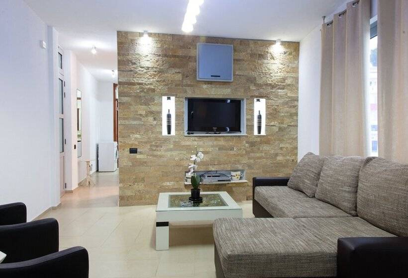 آپارتمان 2 خوابه با چشمانداز دریا, Senator