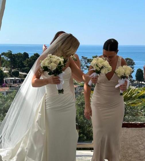 آپارتمان دوبلکس 1 خوابه, Senator