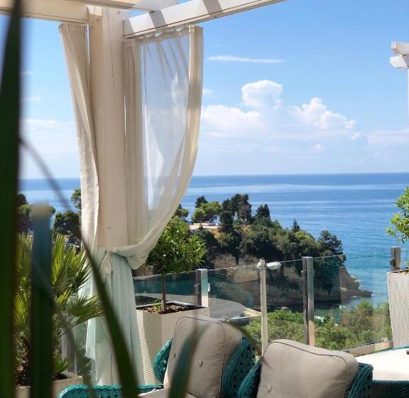 آپارتمان ممتاز دوخوابه رو به دریا, Senator