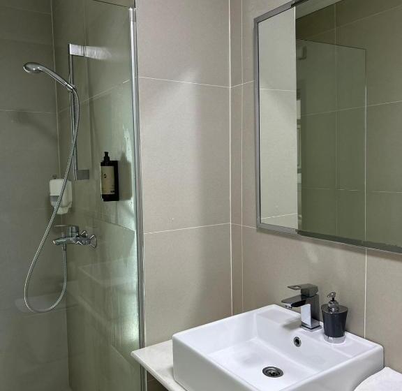 اتاق استاندارد با چشمانداز دریا, Senator