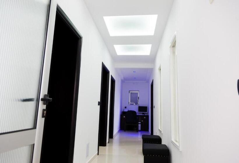 اتاق استاندارد, Senator