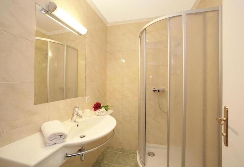 Quarto Estandar, Gasthof Zur Post