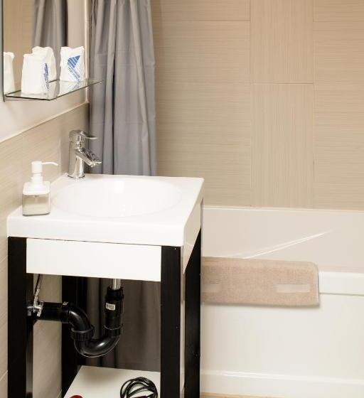 اتاق استاندارد, Crescent Motel