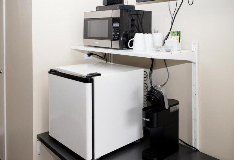 اتاق استاندارد, Crescent Motel